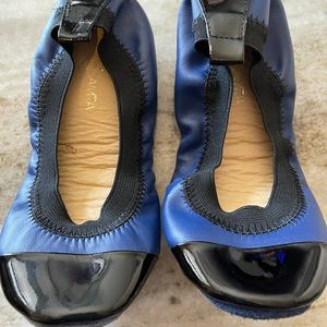 Yosi Samra little girl folds leather ballet flats size 12. Excellent Condition.